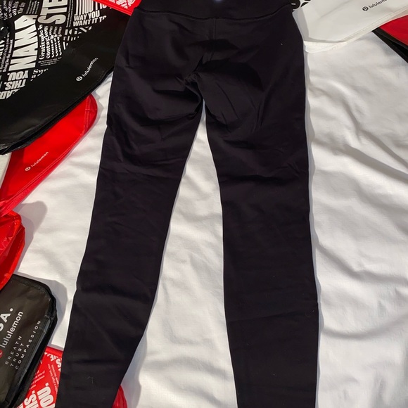 Lululemon Wunder Under Tech Mesh. Sz 6 - Picture 5 of 8